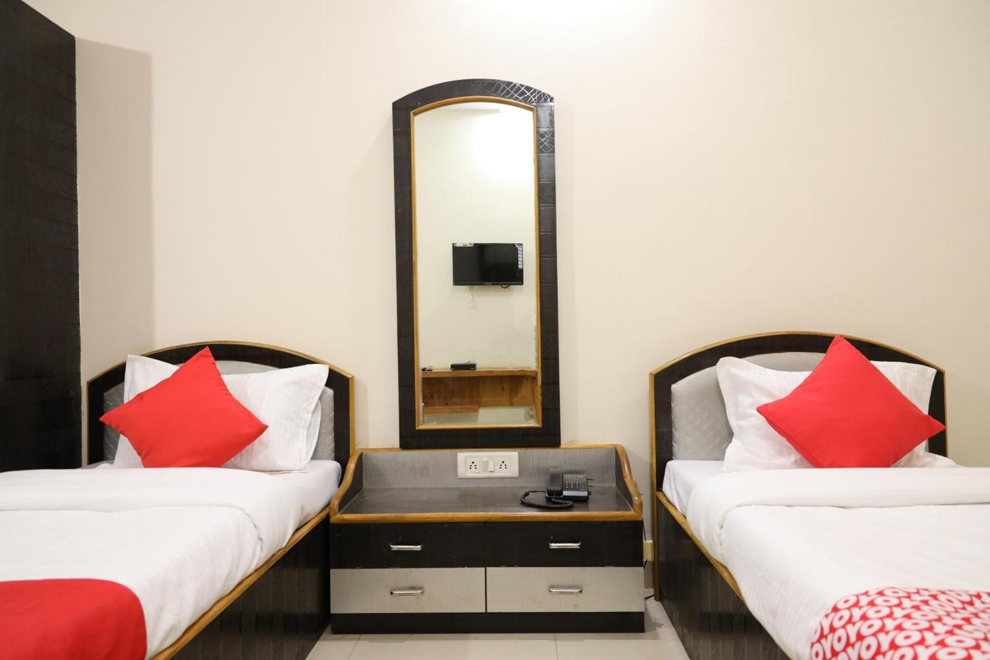 Hotel O Prithvi Inn Нагпур Экстерьер фото